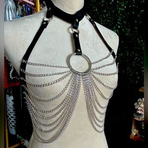 Brand new Size OS black and silver harness…adjustable
